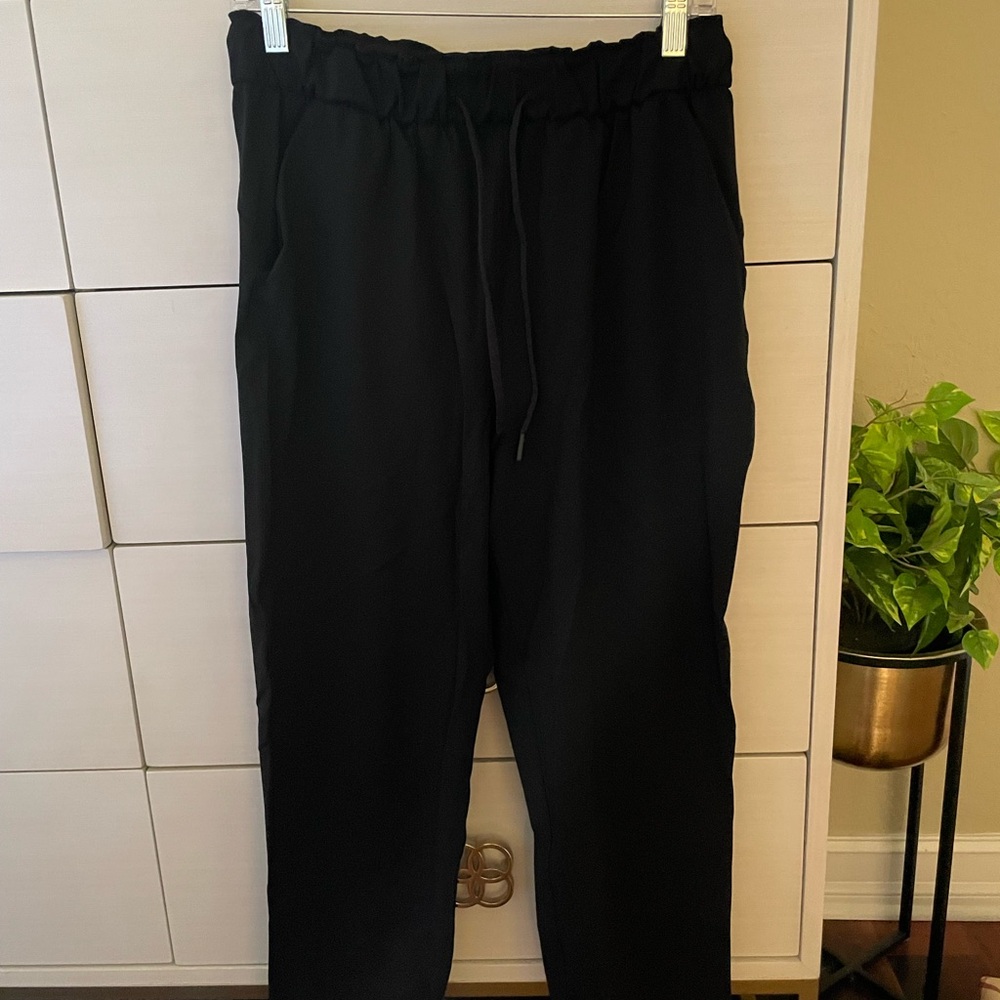 Women’s Lululemon Black Pants
